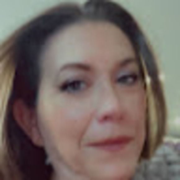 Meet your Posher, Lisa - Picture 1 of 1